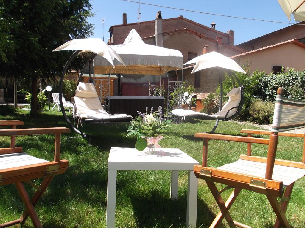 Residenza Dei Ricci Acomodação com café da manhã Chiusi Quarto foto